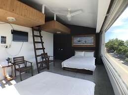 Donghe Surf Shop & Hostel - Taitung