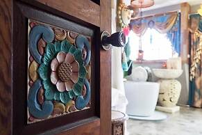 Fas Glass House B&B
