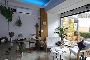 Fas Glass House B&B