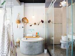 Fas Glass House B&B