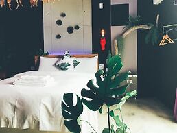 Fas Glass House B&B