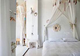 Fas Glass House B&B