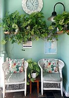 The Greenhouse Guesthouse