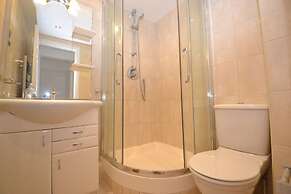 Luxury Hyde Park