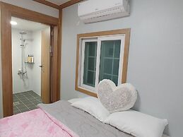 Cheomseongdae House