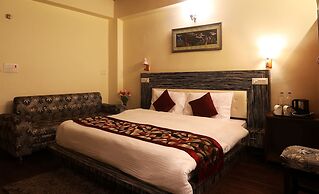 Hotel Moon