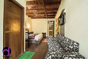 Hotel Moon
