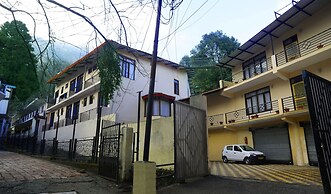 Hotel Moon