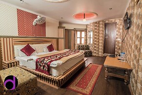 Hotel Moon