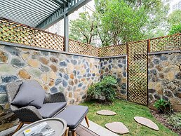 Atour Hotel Renmin Ave Linping Hangzhou