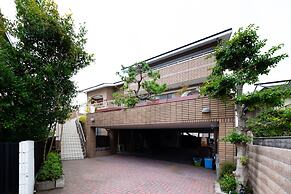 Yolee Guest House