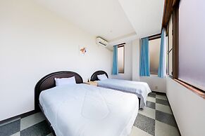 Yolee Guest House