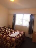 Greenlane Motor Inn