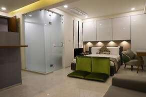 Ebony Residency