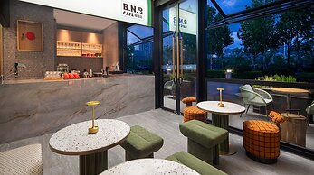 Atwell Suites Shanghai Wuning by IHG