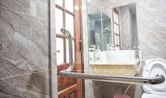 Hung Long Hostel