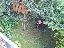 Casa con giardino