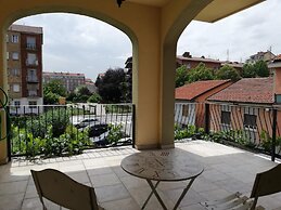 Casa con giardino