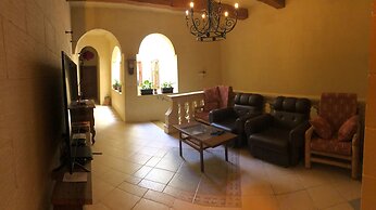 Narcisa Farmhouse B&B
