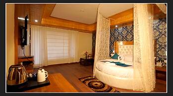 Grand Krisa Resort & Spa