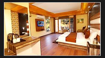 Grand Krisa Resort & Spa