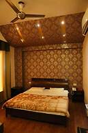 Sydney Grand Hotel & Resort