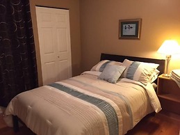 Very Large & Welcoming London Bungalow