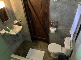 Hokhmah Heart Hotel