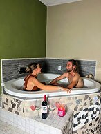 Hokhmah Heart Hotel