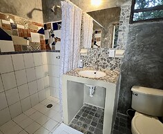 Hokhmah Heart Hotel