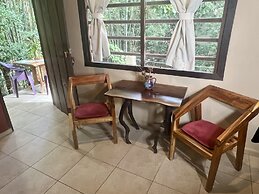 Hokhmah Heart Hotel