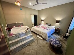 Hokhmah Heart Hotel