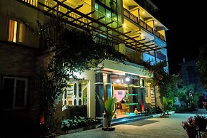 Hotel Glory Garden