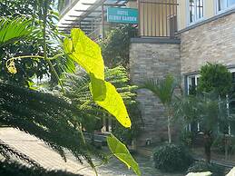 Hotel Glory Garden