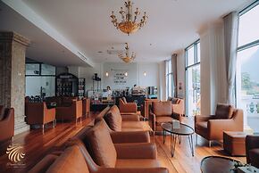 Phoenix Hotel