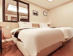 Two Heart Hotel