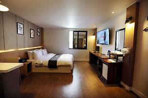 Two Heart Hotel
