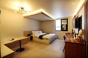 Two Heart Hotel