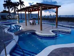 Castillo del Mar Suites