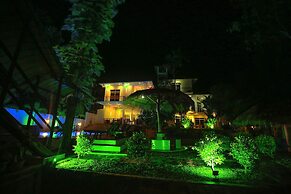 Yala Hotel River Front
