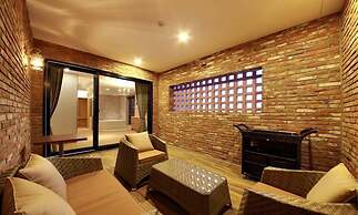 Gimpo Assem Hotel