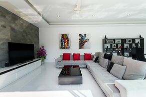 Kamala Contemporary 3 Bedrooms Pool Villa