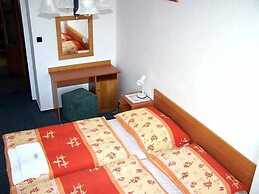 Hotel Alf