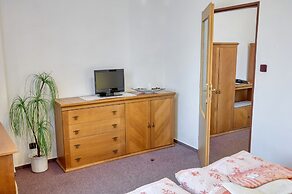 Hotel Alf