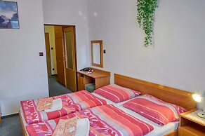 Hotel Alf
