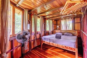 Paradise Lodge