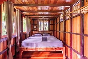 Paradise Lodge