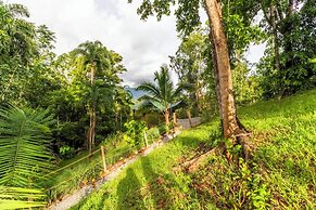Paradise Lodge