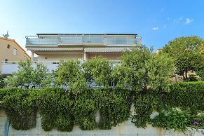 Villa Lola