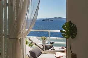 Villa Lola